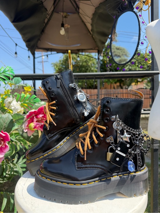 Dr. Martens Shoes - VEGAN JADON BOOT MARC JACOBS PLATFORMS